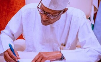 Buhari ya amince da kafa sabbin kwalejojin fasaha a Kano da wasu jihohin. Buhari signs sabo 678x381 1