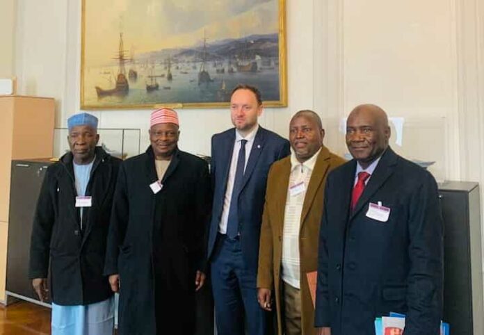 3efd019ce2843463 3efd019ce2843463