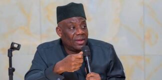 Gwamnatin tarayya ta soke shirin tallafin karatu na kasashen waje Morufu Tunji Alausa 678x430