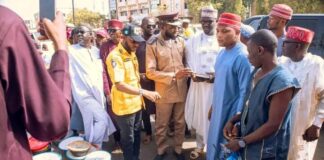 Cikin Hotuna: Gwamnatin Kano ta kaddamar da aikin sauyawa masu sayar da abinci a gefen titina matsuguni don inganta lafiya WhatsApp Image 2025 04 16 at 19.59.50 2 720x430