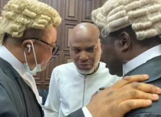 Alkali ya umurci jami’an Hukumar DSS su fitar da Nnamdi Kanu daga kotu Kanu lawye