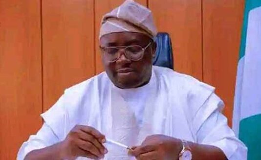 Adelabu zai sauka daga mukaminsa na ministan lantarki Chief Adebayo Adelabu