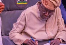 Tinubu ya yi sabbin nade-nade a bangaren ilimi Bola Tinubu signs 750x430