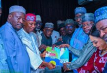 Gwamna Yusuf ya mika fam din takarar APC a matsayin dan takara guda na Kano a zaben 2027 IMG 20260508 WA0016 750x430