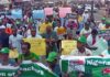 Garkuwa: Musulmai a Oyo sun yi watsi da bukatar ’yan ta’adda kan shari’ar Musulunci Teachers protesting in Ibadan over abduction of colleagues pupils