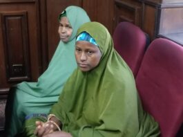 Ta’addanci: Kotun ta yanke wa mahaifiya da ‘yar’uwar shahararren dan bindiga hukuncin dauri shekaru 40 kowacce Terrorism Court sentences DSS arrested mother sister o
