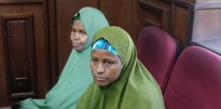 Ta’addanci: Kotun ta yanke wa mahaifiya da ‘yar’uwar shahararren dan bindiga hukuncin dauri shekaru 40 kowacce Terrorism Court sentences DSS arrested mother sister o