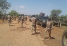 Sojoji sun kama mutane 12 da ake zargi da kai wa ISWAP kayayyaki a Borno Army new