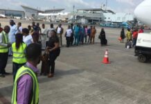 Kungiyoyin ma’aikatan jiragen sama ta yi barazanar shiga yajin aiki Aviation workers 750x430