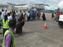 Kungiyoyin ma’aikatan jiragen sama ta yi barazanar shiga yajin aiki Aviation workers 750x430