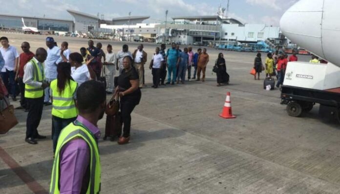 Aviation-workers-750x430 Aviation workers 750x430
