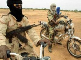 ‘Yan bindiga sun yi garkuwa da Shugaban Karamar Hukuma, sun kashe jami’an tsaro a Zamfara Bandits 750x430