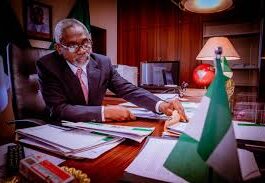 Atiku ya nemi a dakatar da Gbajabiamila, a binciki zargin cin hancin Naira miliyan 400 Femi Gbajabiamila new