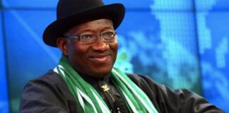 PDP tsagin Turaki ta mika sunan Jonathan ga INEC a matsayin dan takarar Shugaban Kasa Former President Goodluck Jonathan