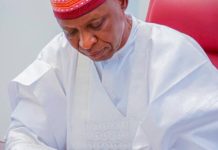 Gwamna Yusuf ya sanya hannu kan dokar zartarwa don yaki da shan miyagun kwayoyi da daba WhatsApp Image 2025 04 25 at 08.51.59 750x430