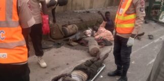Hukumar kiyaye hadura ta kai mutum 15 asibiti bayan hadarin mota a hanyar Kano zuwa Zaria FRSC Accident 750x430