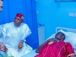 Gwamnan Kano ya yi ta’aziyya ga iyalin mawakin siyasa Kosan Waka IMG 20260802 WA0277 750x430