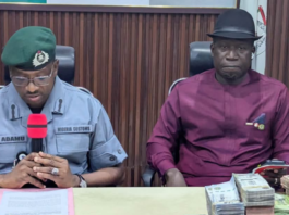 EFCC na binciken dala 73,000, fam 15,957 da Riyal 827,800 da aka kama a Filin Jirgin Sama na Kano WhatsApp Image 2026 08 17 at 20.21.52 750x430